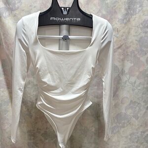 SHEIN Classic White Long Sleeve Bodysuit